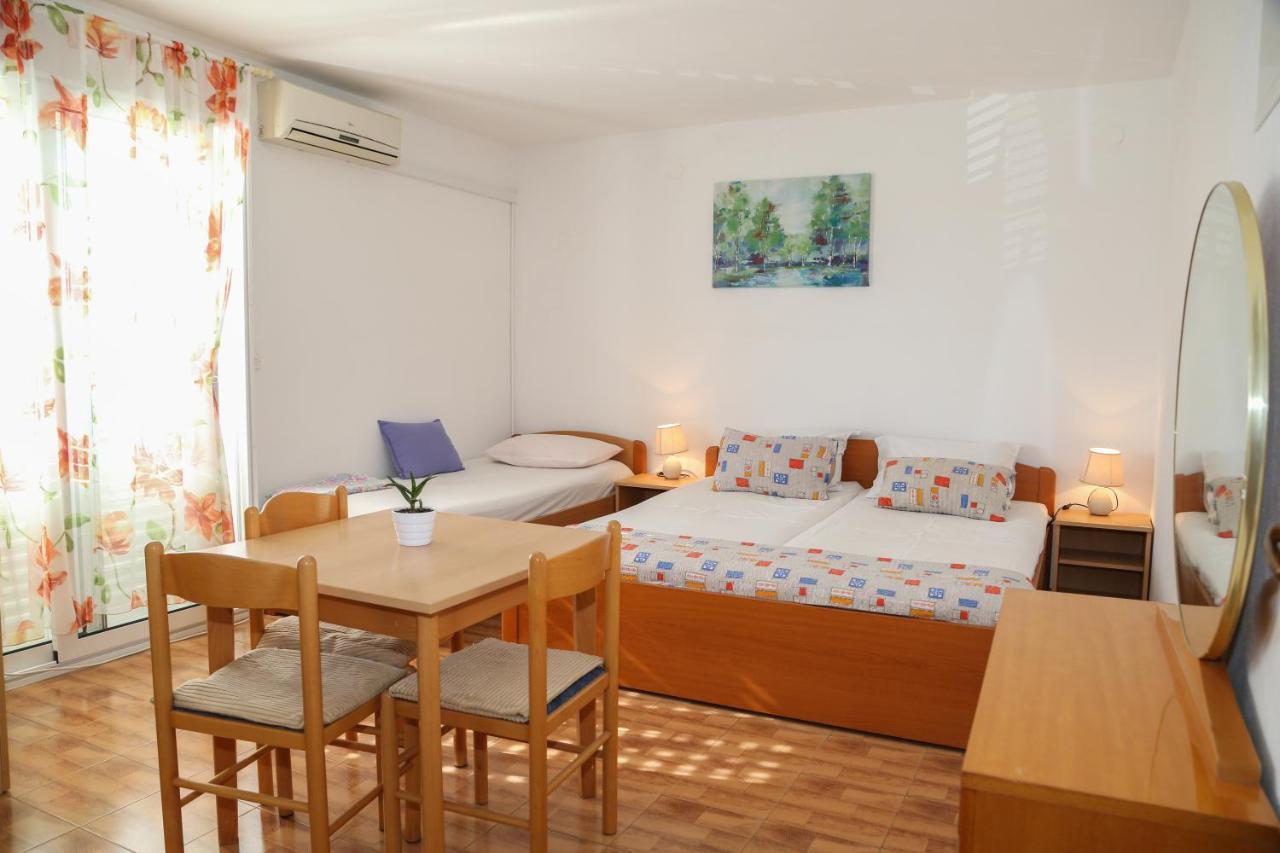 Apartments Butkovic Хвар Екстериор снимка
