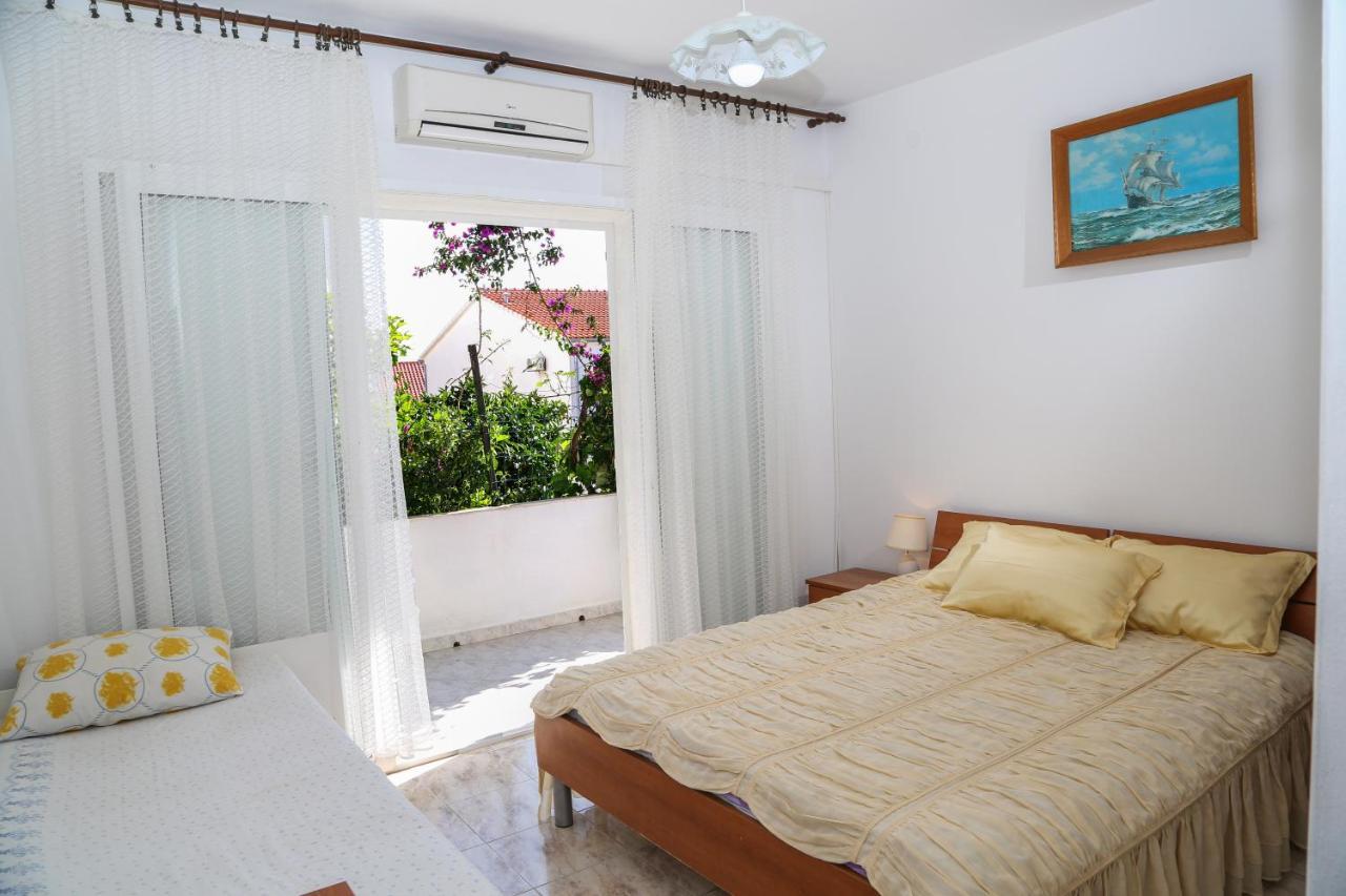 Apartments Butkovic Хвар Екстериор снимка
