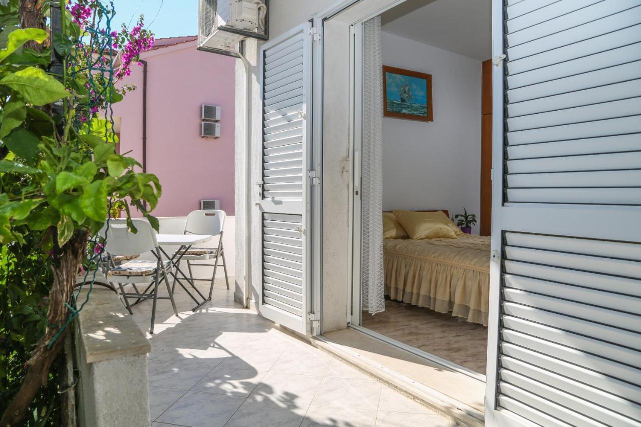 Apartments Butkovic Хвар Екстериор снимка