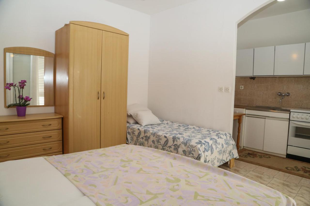 Apartments Butkovic Хвар Екстериор снимка