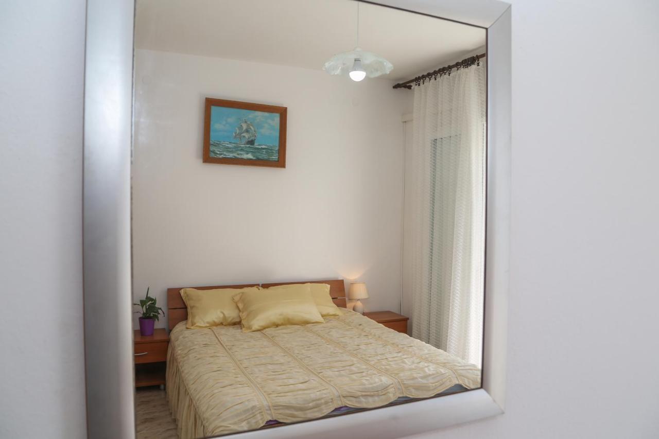 Apartments Butkovic Хвар Екстериор снимка