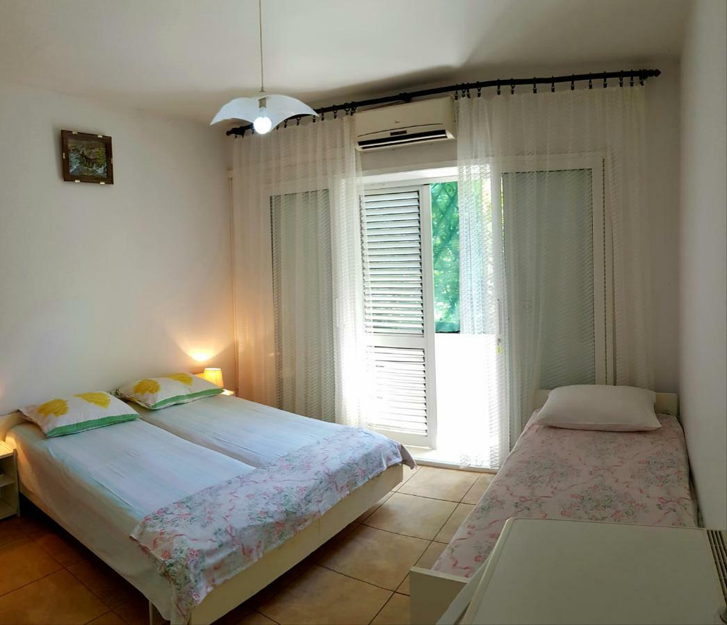 Apartments Butkovic Хвар Екстериор снимка