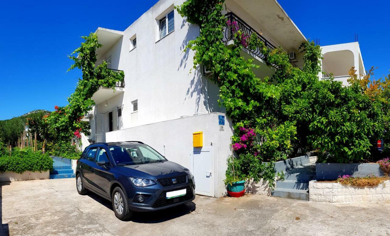 Apartments Butkovic Хвар Екстериор снимка